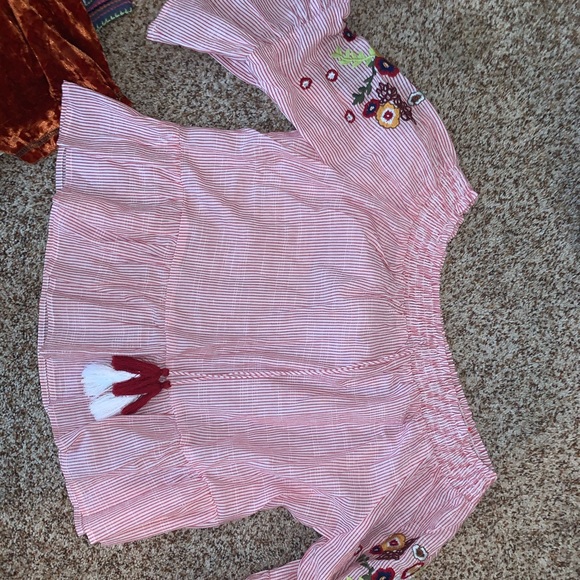 Off the shoulder top - Picture 1 of 1